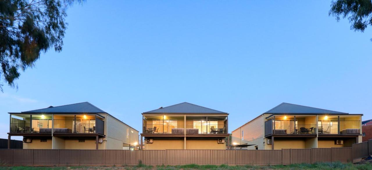 Bridges On Meninya Motel & Apartments Moama Eksteriør billede